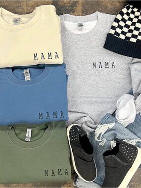 MAMA crewneck sweatshirt